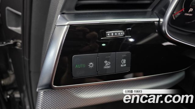 Audi Q7 2022 — photo 32