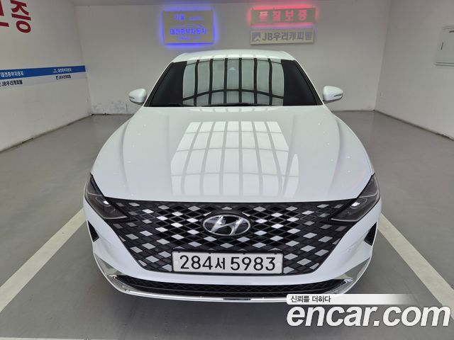 Hyundai Grandeur 2023 — photo 2