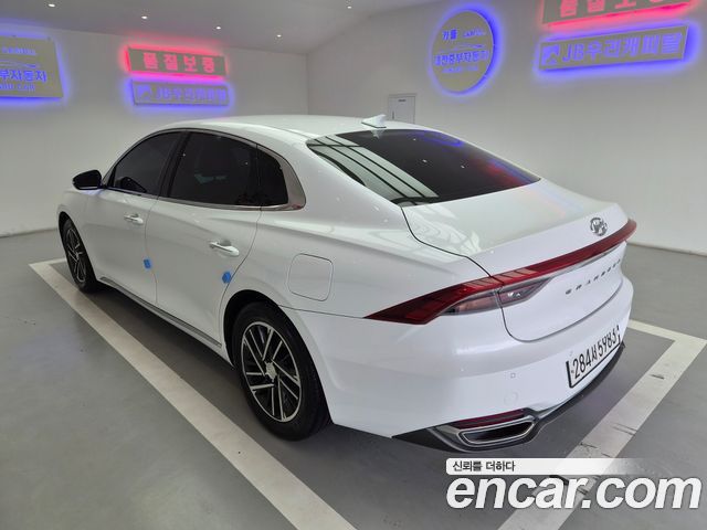 Hyundai Grandeur 2023 — photo 5
