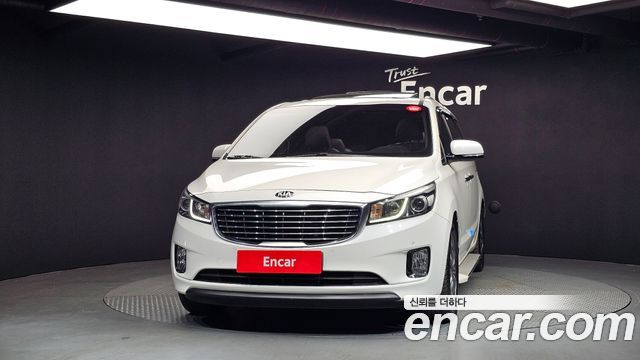 Kia Canival 2015 — photo 3