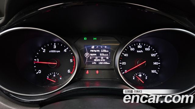 Kia Canival 2015 — photo 8
