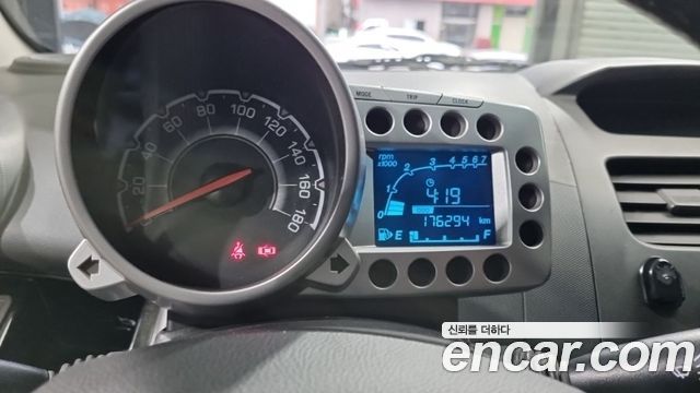Chevrolet Korea Spark 2012 — photo 8