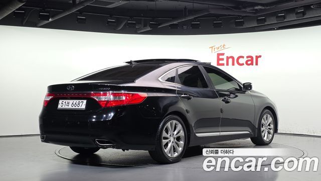 Hyundai Grandeur 2011 — photo 2