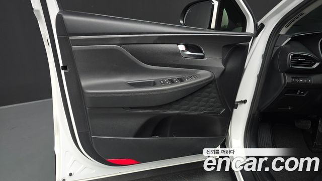 Hyundai Santafe 2022 — photo 14