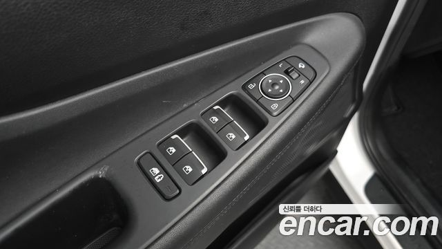 Hyundai Santafe 2022 — photo 29