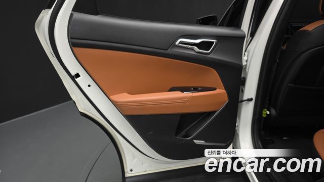 Kia Sportage 2022 — photo 15