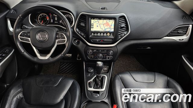 Jeep Cherokee 2017 — photo 7