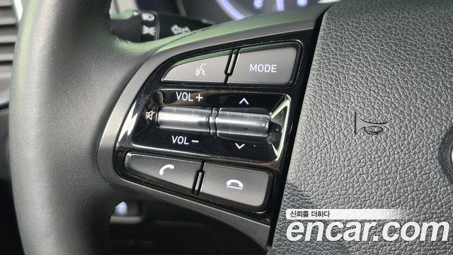 Hyundai Grandeur 2018 — photo 22