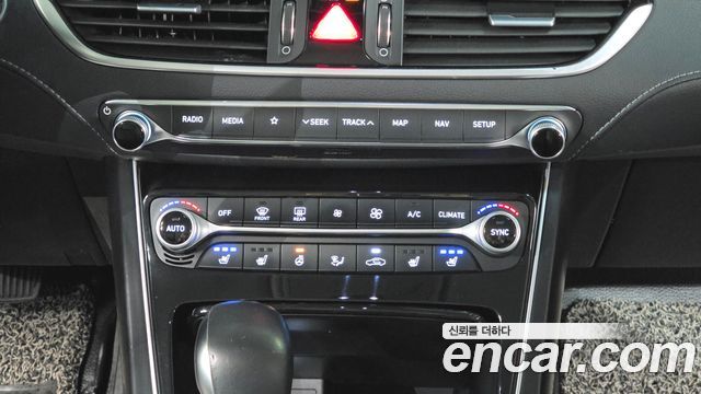 Hyundai Grandeur 2018 — photo 26