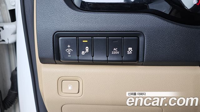 Kia Canival 2018 — photo 13