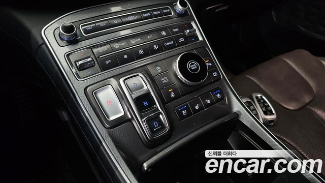 Hyundai Santafe 2021 — photo 9
