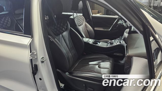 Hyundai Santafe 2021 — photo 11