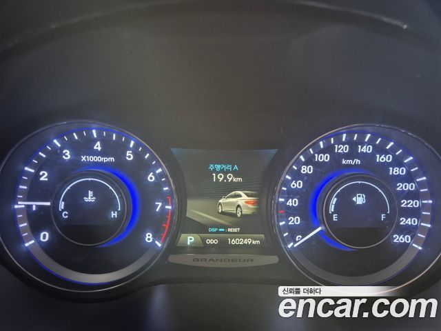 Hyundai Grandeur 2014 — photo 8