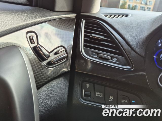 Hyundai Grandeur 2014 — photo 17