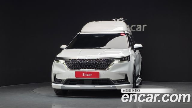 Kia Canival 2023 — photo 3