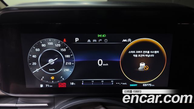 Kia Canival 2023 — photo 8