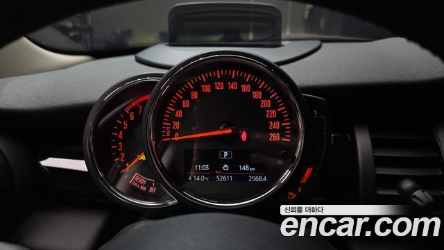 Mini Cooper 2019 — photo 11