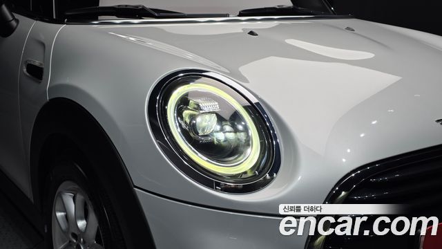 Mini Cooper 2019 — photo 8