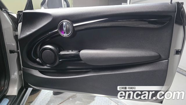 Mini Cooper 2019 — photo 14