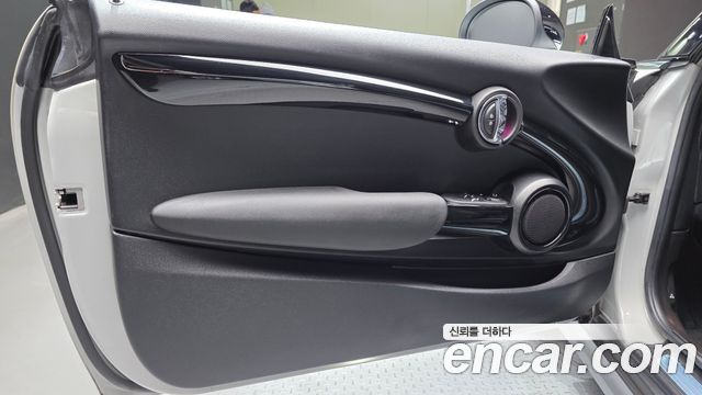 Mini Cooper 2019 — photo 15