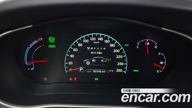 Kia K7 2016 — photo 11