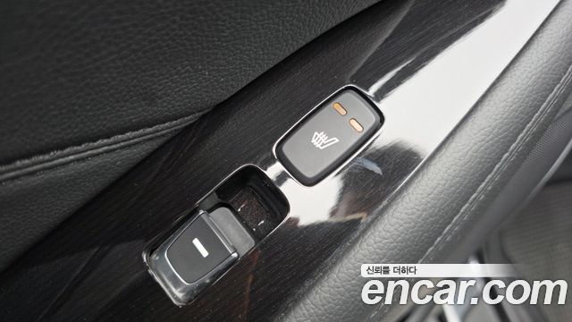 Kia K7 2016 — photo 23