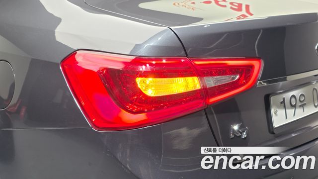 Kia K7 2016 — photo 9