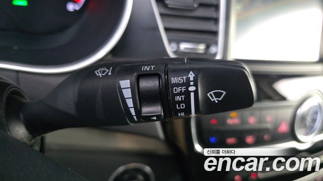 Kia K7 2016 — photo 27