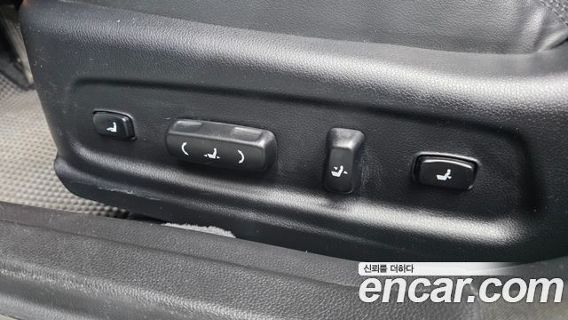 Kia K7 2016 — photo 32