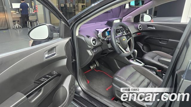 Chevrolet Korea Aveo 2015 — photo 13