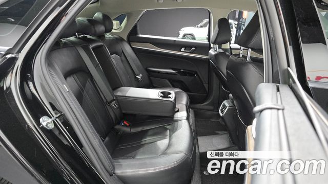 Kia K5 2023 — photo 17