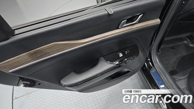 Kia K5 2023 — photo 15