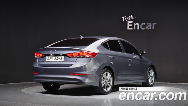 Hyundai AVANTE 2017 — photo 2