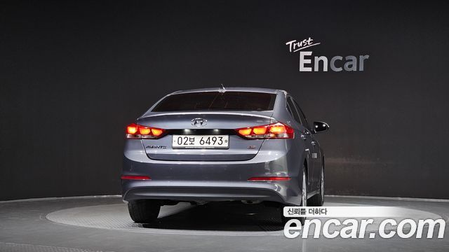 Hyundai AVANTE 2017 — photo 4