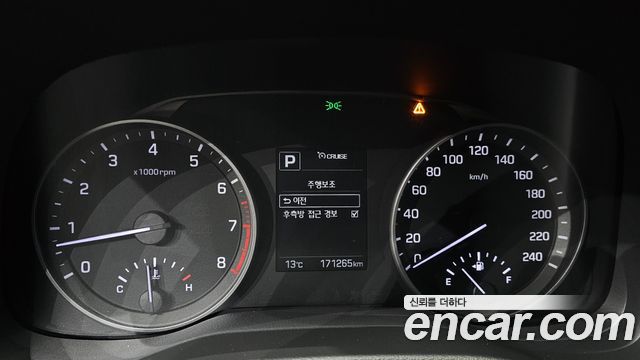 Hyundai AVANTE 2017 — photo 8