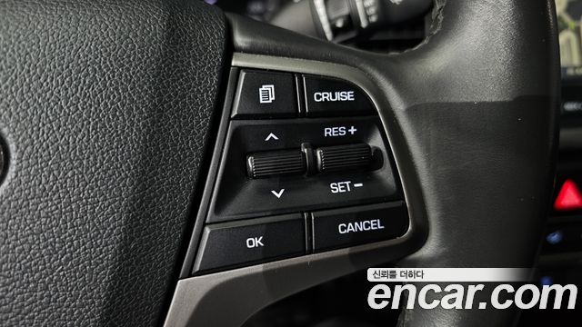 Hyundai AVANTE 2017 — photo 19