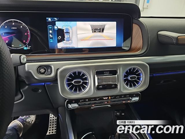 Mercedes-Benz G-Class 2026 — photo 9