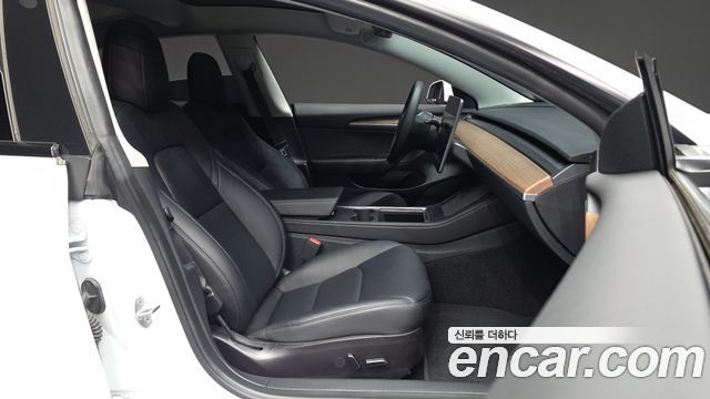 Tesla Model 3 2022 — photo 17