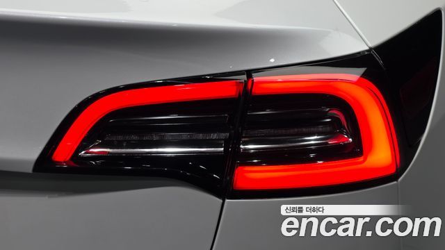 Tesla Model 3 2022 — photo 9