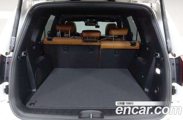 Kia Mohave 2023 — photo 17