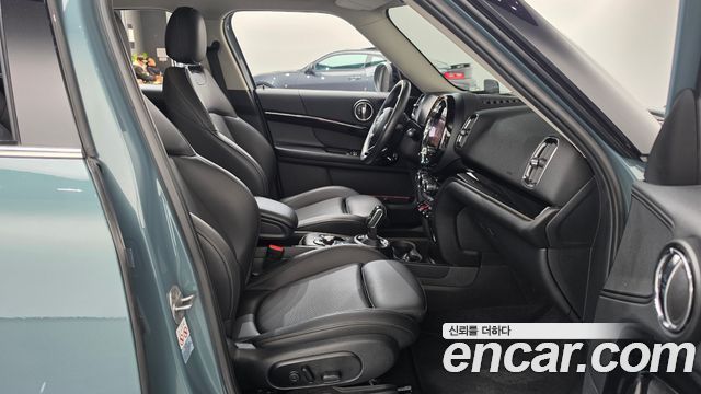 Mini Countryman 2021 — photo 16