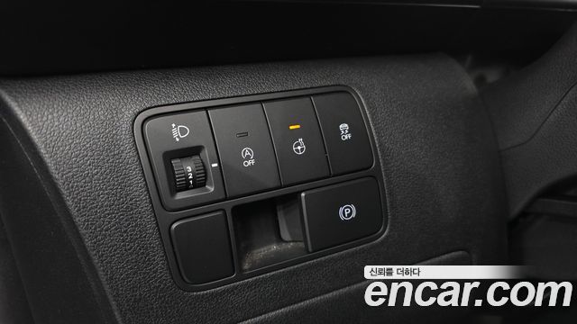 Hyundai Staria 2025 — photo 24