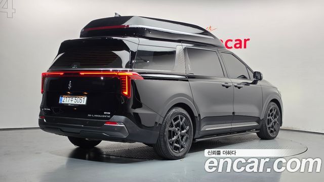 Kia Canival 2025 — photo 2