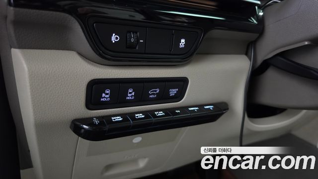 Kia Canival 2025 — photo 29