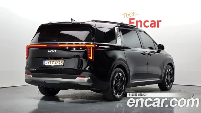 Kia Canival 2024 — photo 2