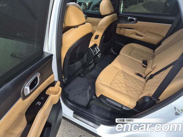 Kia Sorento 2023 — photo 9