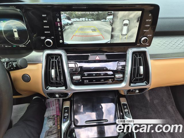 Kia Sorento 2023 — photo 16