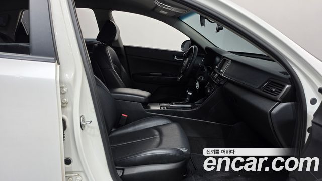 Kia K5 2016 — photo 11