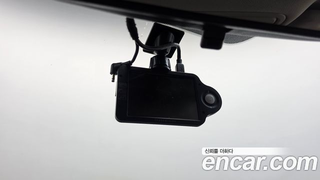 Kia K5 2016 — photo 18