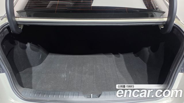 Kia K5 2016 — photo 20